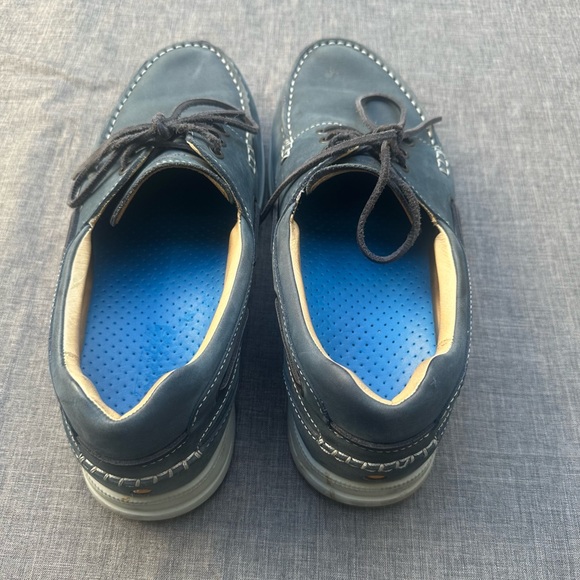 Samuel Hubbard Featherlight Olema Moc
Boat shoe style
Size 13 - Picture 3 of 10